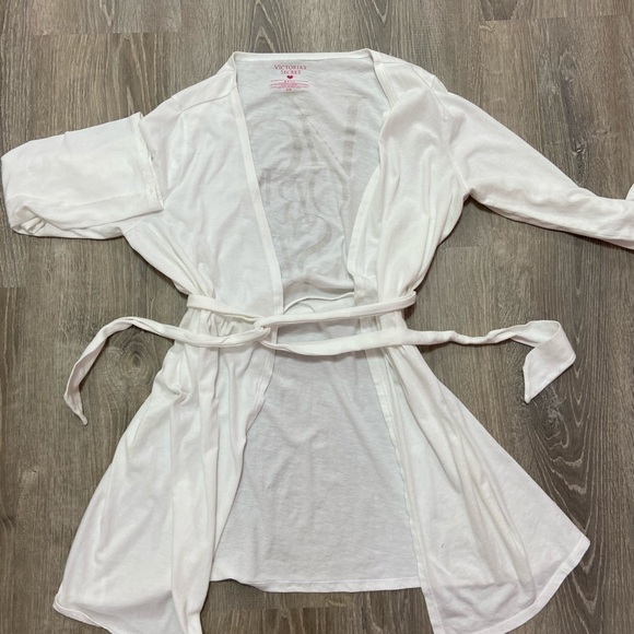 Victoria’s Secret robe🥰 - Picture 4 of 5